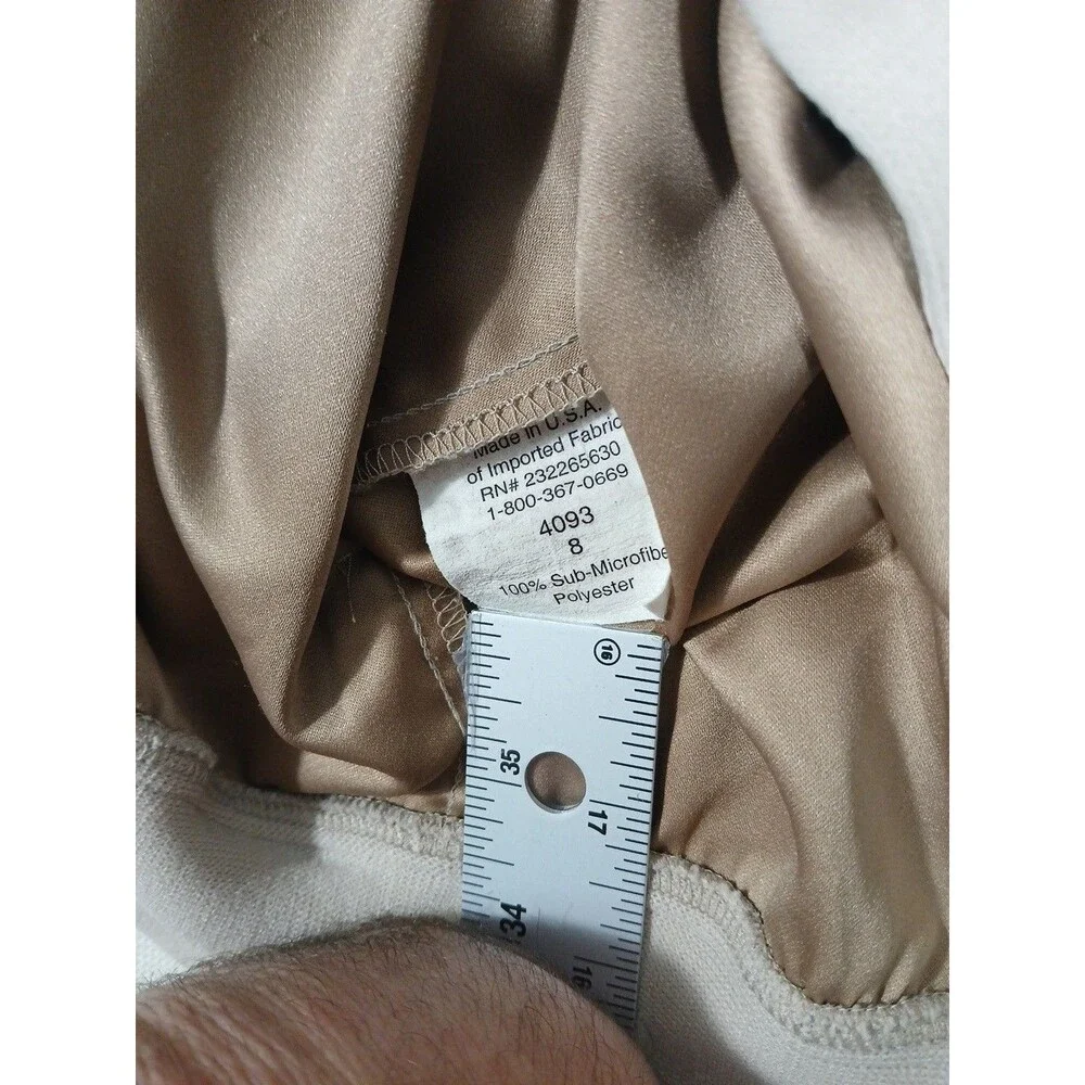 Zero Restriction Windstopper Vest Size L Beige Made In USA Golf Outerwear